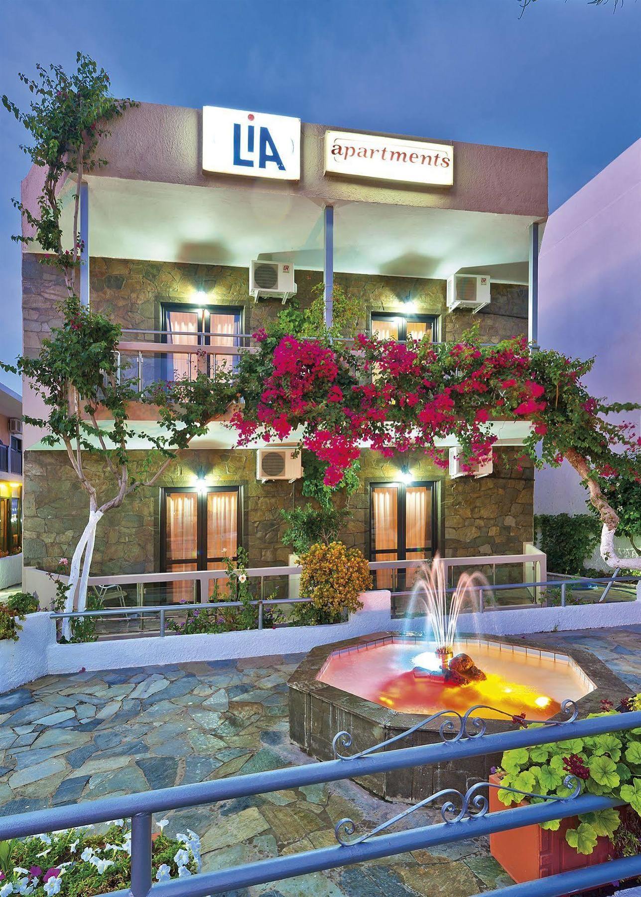 Lia Beachfront Apartments Сталос Екстер'єр фото